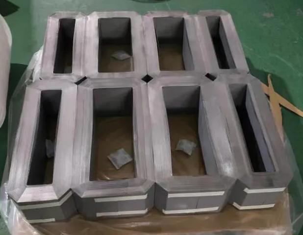 Transformer core-unicore